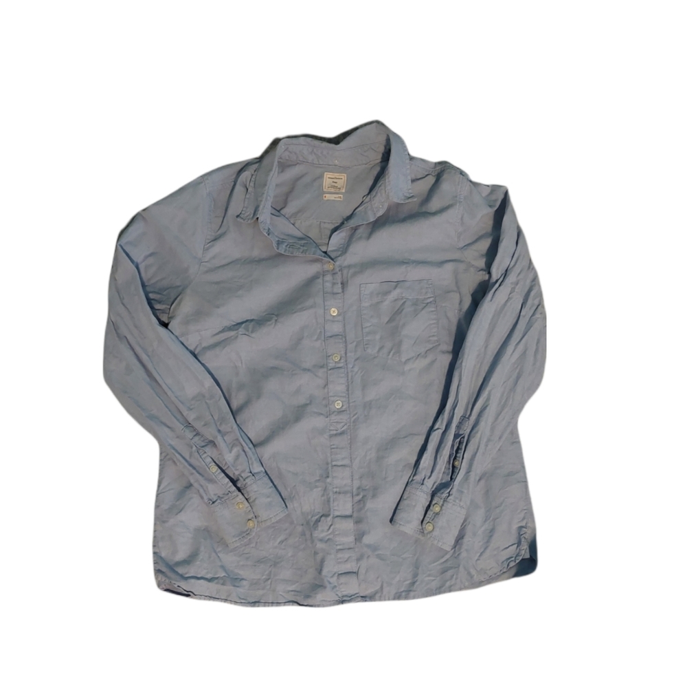 Gap Shrunken Boyfriend Button down shirt